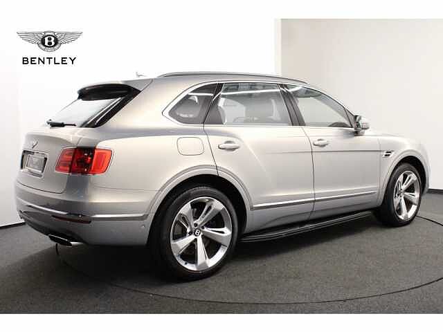 11:Bentley Bentayga W12, SUV, Extreme Silver, Bentley Basel