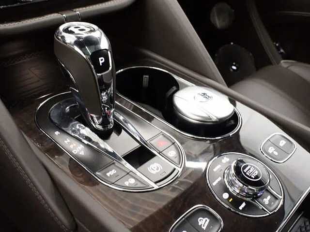 19:Bentley Bentayga EWB Azure First Edition V8, SUV, Granite, Bentley Basel