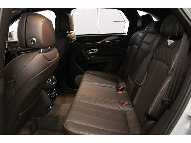 16:Bentley Bentayga W12, SUV, Extreme Silver, Bentley Basel