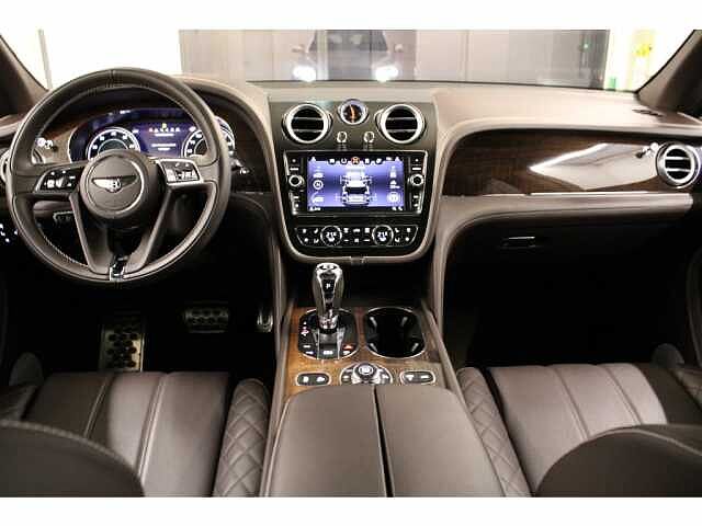 3:Bentley Bentayga W12, SUV, Extreme Silver, Bentley Basel